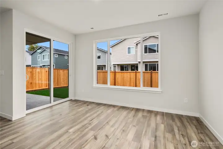Photos of a previously completed home. Actual colors and finishes may vary. See site agent for details.