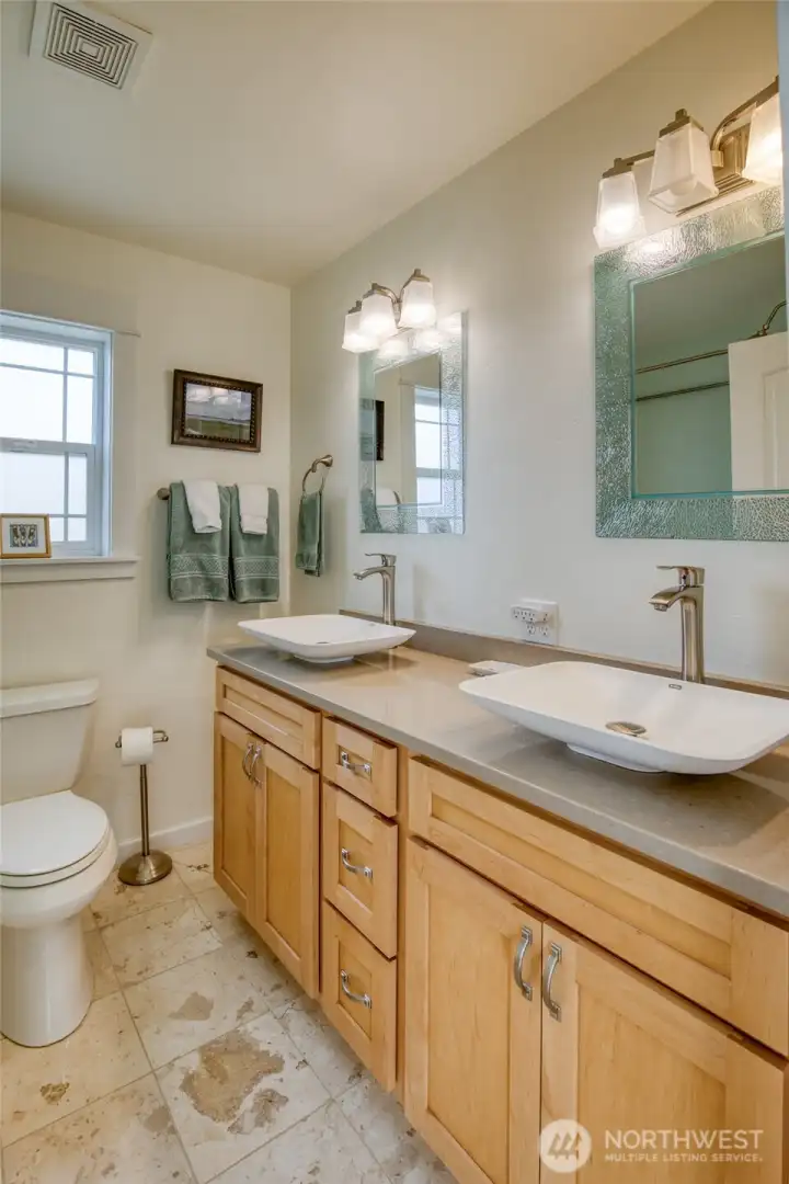 Private ensuite in every bedroom Private ensuite in every bedroom