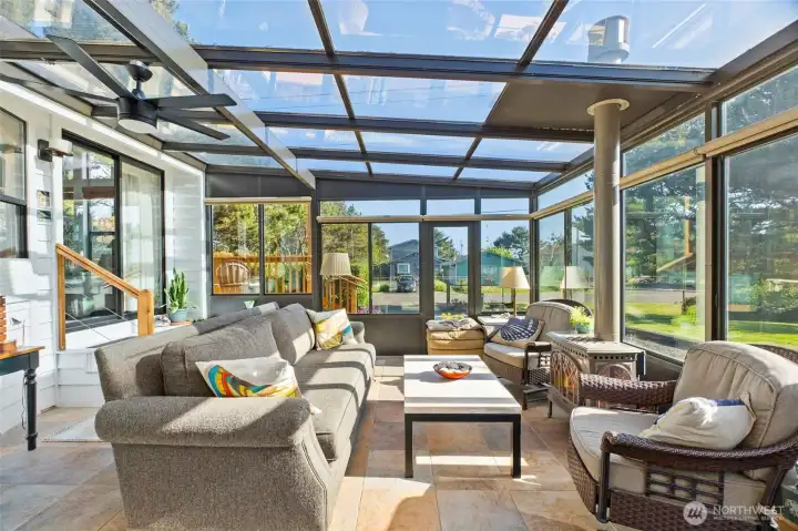 --- indoor living with -
