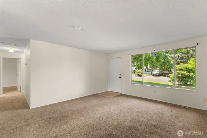 From living room hallway to 3 bedrooms and 2 baths From living room hallway to 3 bedrooms and 2 baths