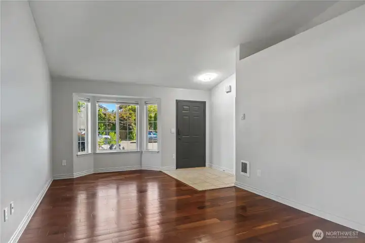 Formal living room without virtual staging, look at those gorgeous floors! Formal living room without virtual staging, look at those gorgeous floors!
