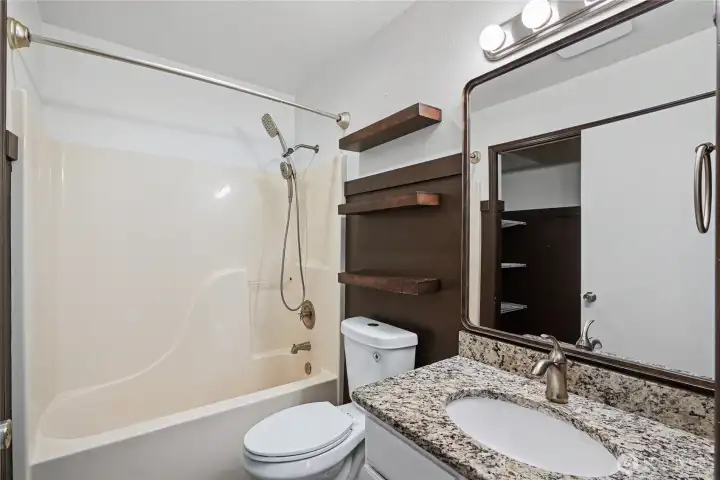 Kids/Guest bath view, nicely updated. Kids/Guest bath view, nicely updated.