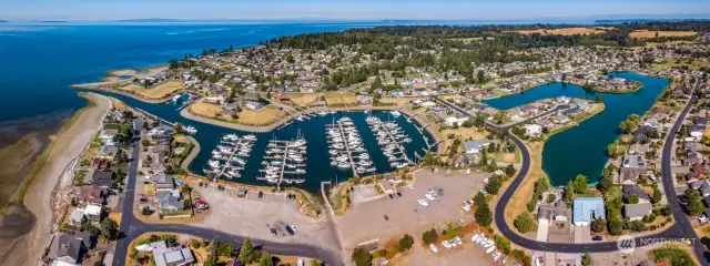 Marina, Lakes, Beaches and recreation all privately nestled in Whatcom Counties NW Corner just 25 minutes North of Bellingham and 15 minutes to the U.S/Canada Peace Arch border crossing.