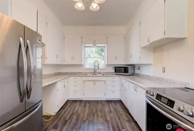 Kitchen with great amount of storage