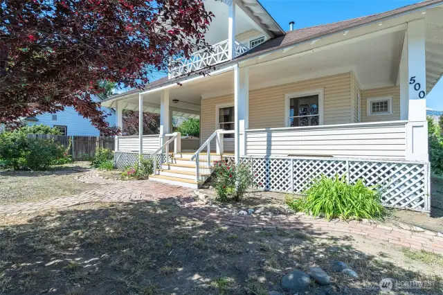 Front yard entry