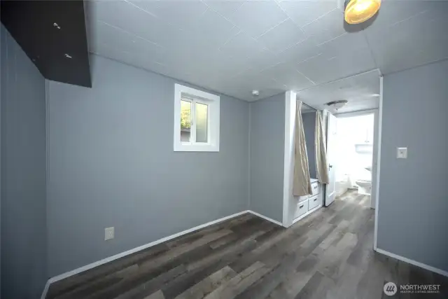 302.5 Main Level Bedroom