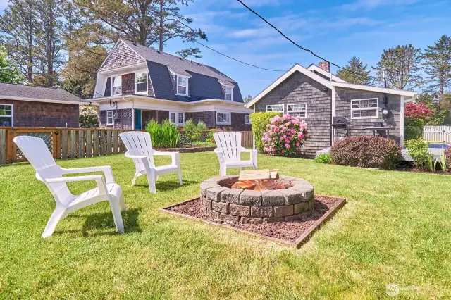 Fully fenced yard because Dogs + Beach = Bliss!