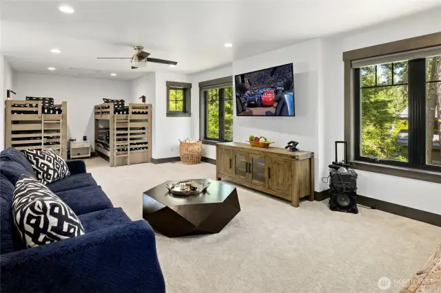 Bedroom 6/Bunkroom