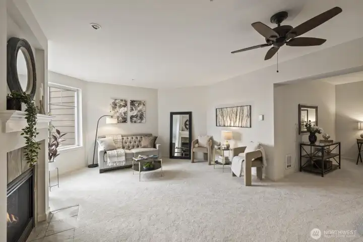 The unit's interior has been freshly painted so you can move right in and enjoy.