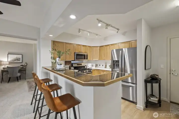 Dozens of great options for takeout are nearby, or whip up all your fave dishes in this awesome kitchen!
