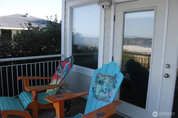 Main Deck, Relaxing area