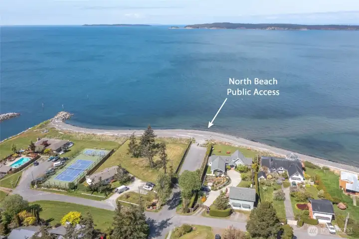 North Beach public beach access is only 4 blocks away!