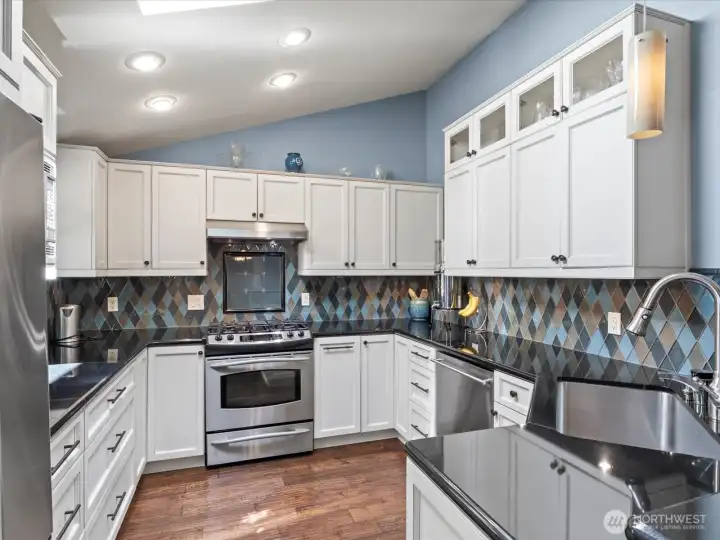 Gourmet kitchen