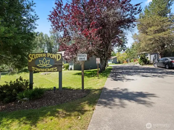 Welcome to Scudder Ponds Townhomes/ Condos