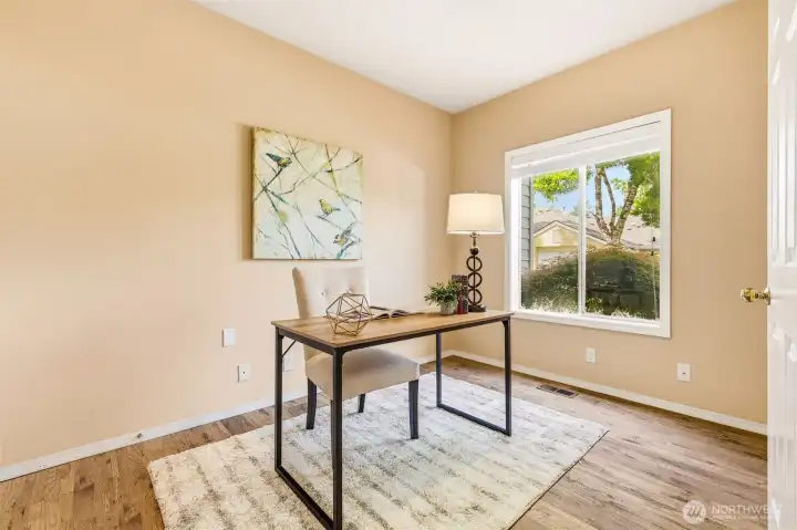 Flexible guest bedroom or den, perfect for visitors, a home office, study, or hobby room. Flexible guest bedroom or den, perfect for visitors, a home office, study, or hobby room.