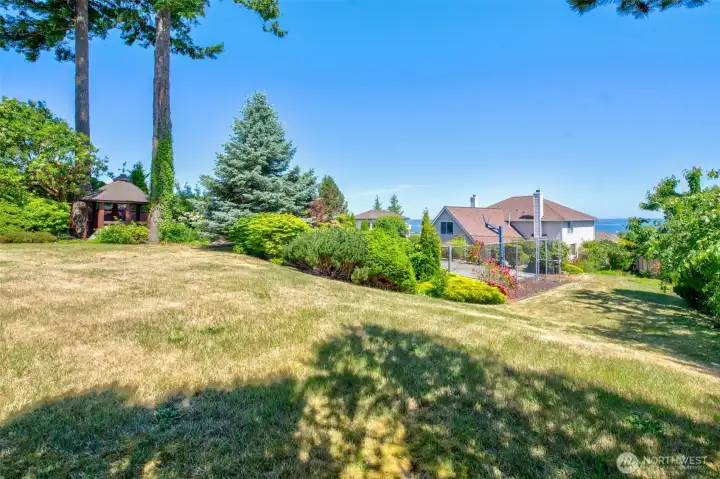 Large Landscaped Oceanview   Backyard with Pavilion