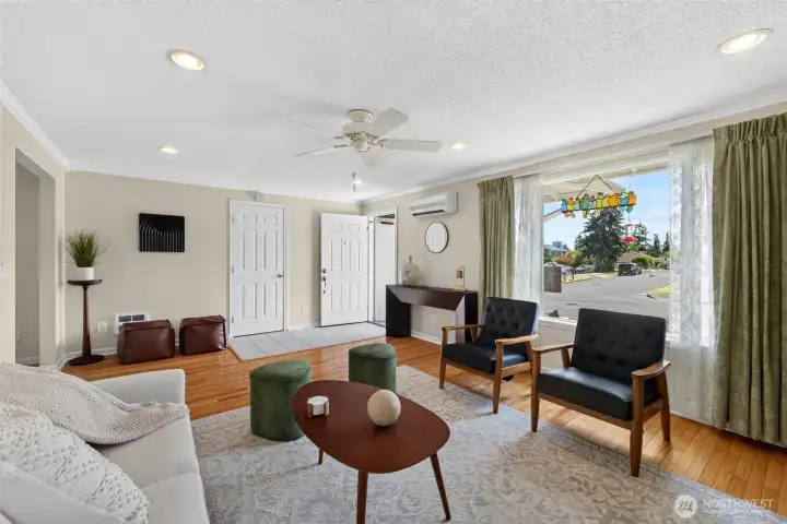 Spacious living area Spacious living area