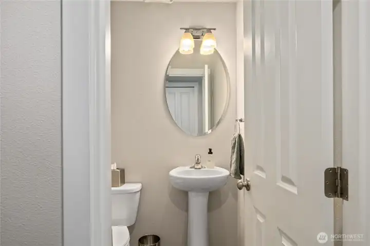 Powder room on the main.