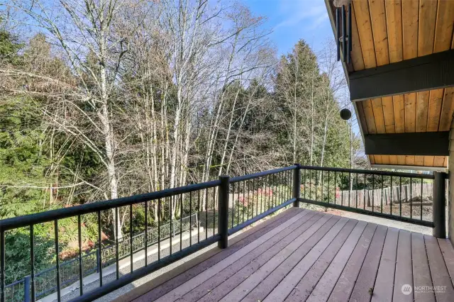 Lots of deck space!