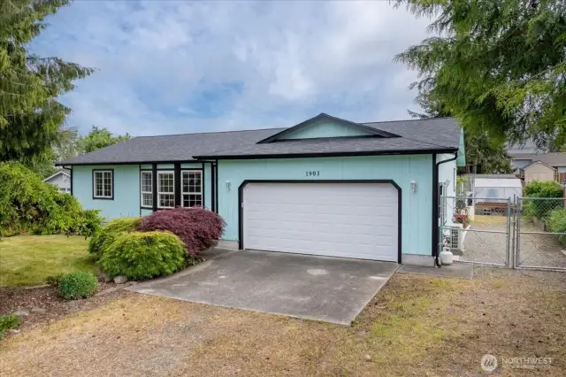 2 car garage and RV/Boat parking.
