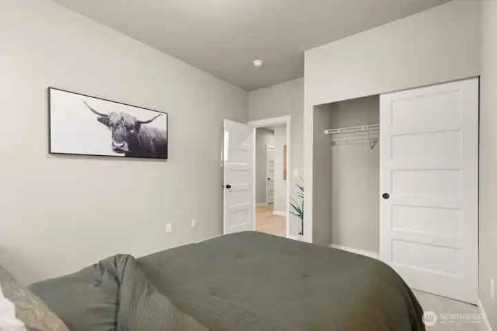 Photographs are for illustrative purposes only. Features, finishes, interior/exterior colors, landscaping and floorplan shown may vary from actual homes built