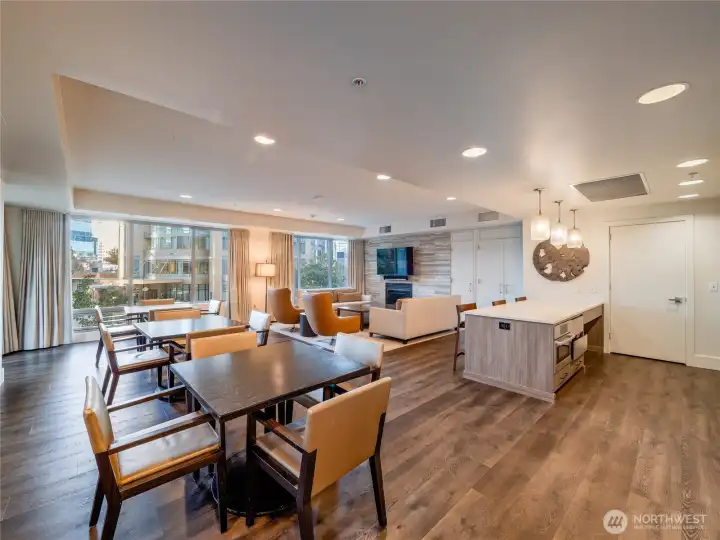 2200 Party room for events and enteraining.