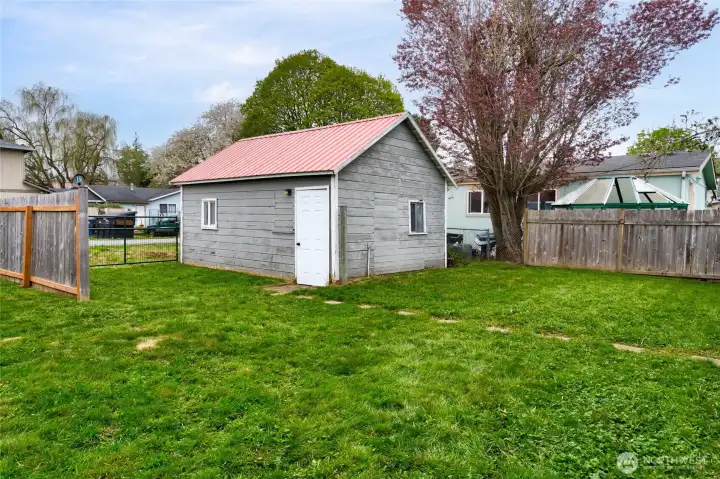 1 Car Detached Garage