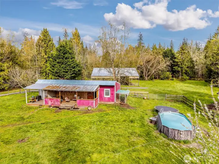 Cool off in the Summer with the Above Ground Pool