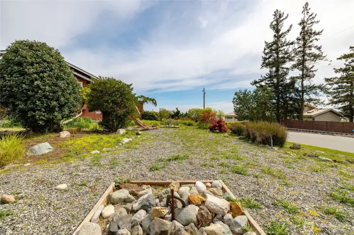 Game of horseshoes anyone?