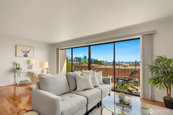 Wide-open floor plan with sparkling downtown Seattle views.