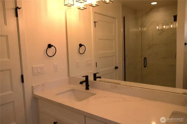 Primary double sinks Primary double sinks