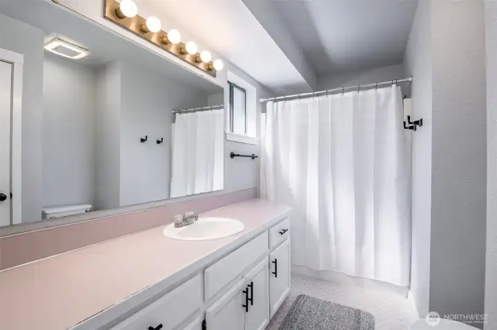 Full bathroom off primary,.