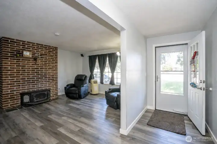 Welcome home to this charming rambler featuring beautiful vinyl plank flooring throughout.