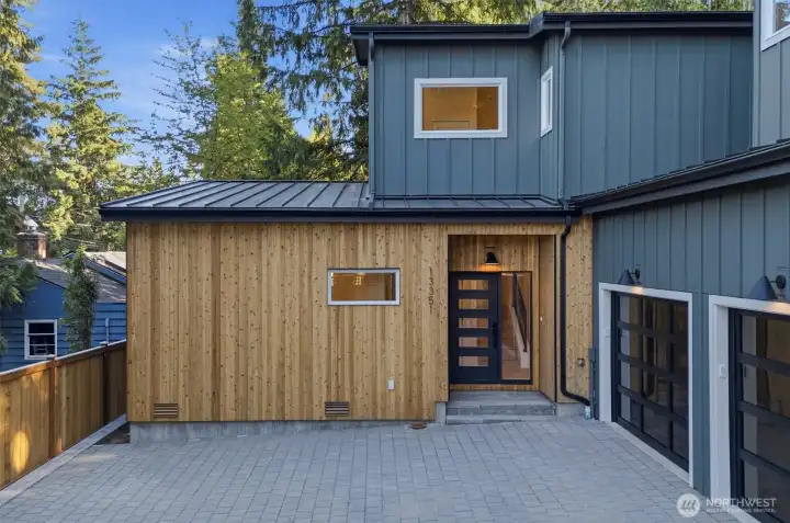 Beautiful new single family home on quiet street in Olympic Hills. Beautiful new single family home on quiet street in Olympic Hills.