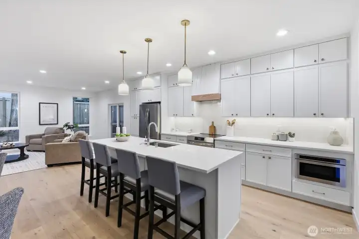 Home comes with a 2-10 Warranty ... 1 year cosmetic, 2-year systems, and 10-year structural. Home comes with a 2-10 Warranty ... 1 year cosmetic, 2-year systems, and 10-year structural.