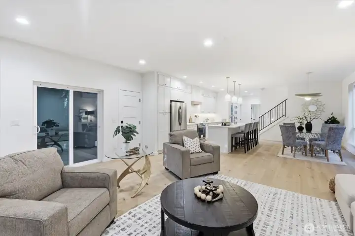 Slider leads to covered back patio. Open concept is great for entertaining! Slider leads to covered back patio. Open concept is great for entertaining!