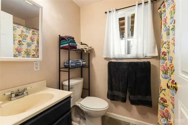 Full bath on main