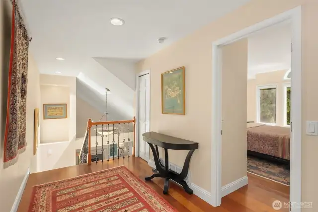 This is a beautiful home that is elegantly decorated. Brazilian cherry hardwood flooring is used throughout. The spacious hallways are designed to give you a stately feeling.