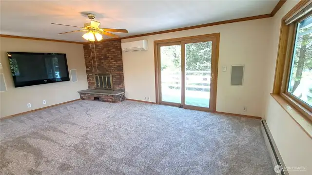 Slider to upper back deck