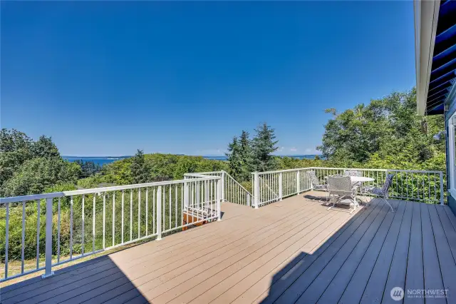 Mount Baker, Puget Sound and endless Marine Traffice to enjoy from the expansive deck