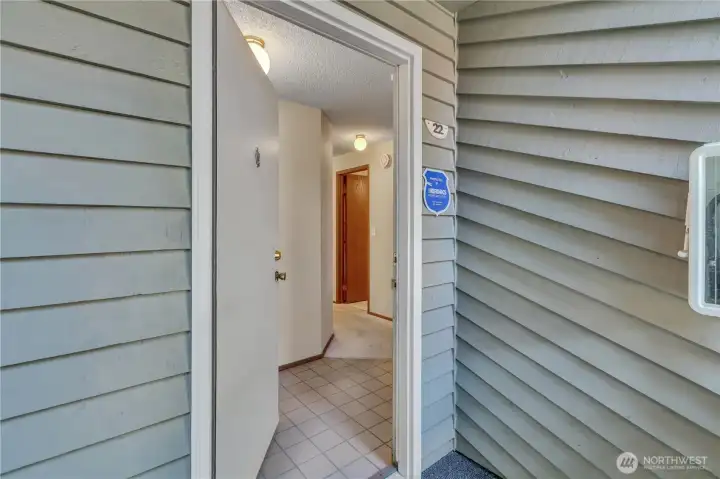 2nd floor entry