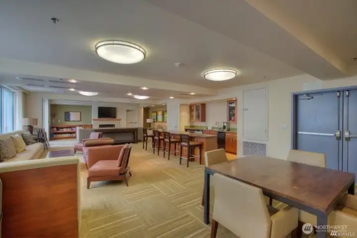 Take advantage of all Burien Town Square has to offer. This community area is perfect for those larger gatherings in a modern and friendly environment.