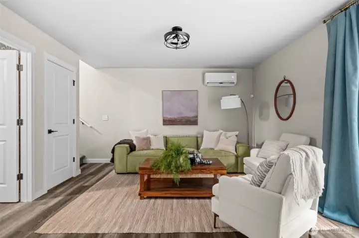 lower level bonus room