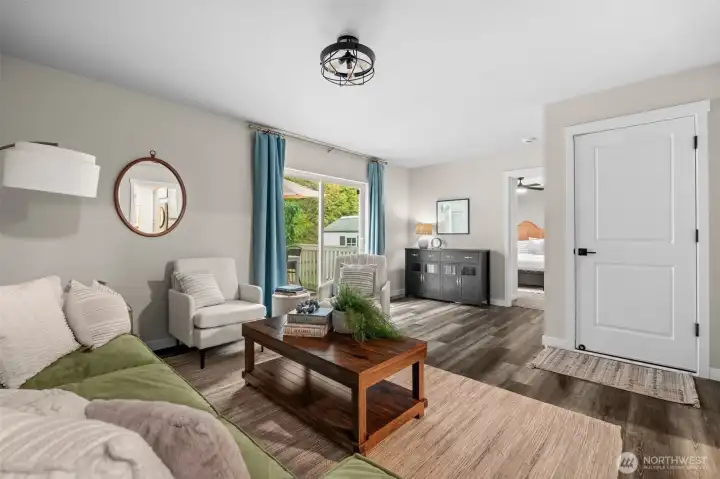 lower level w/ access to backyard