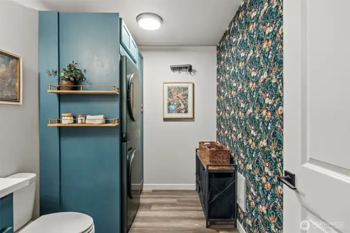 1/2 bath and laundry room