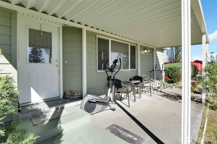 Imagine the tranquility! Welcome home.