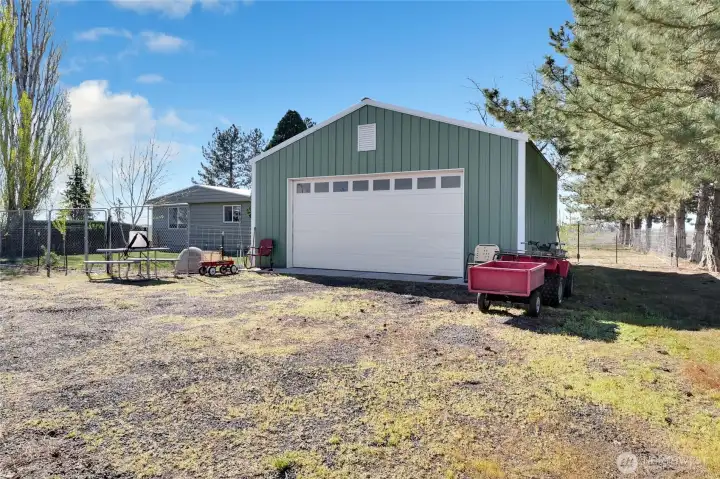 Oh yes! Super nice shop!