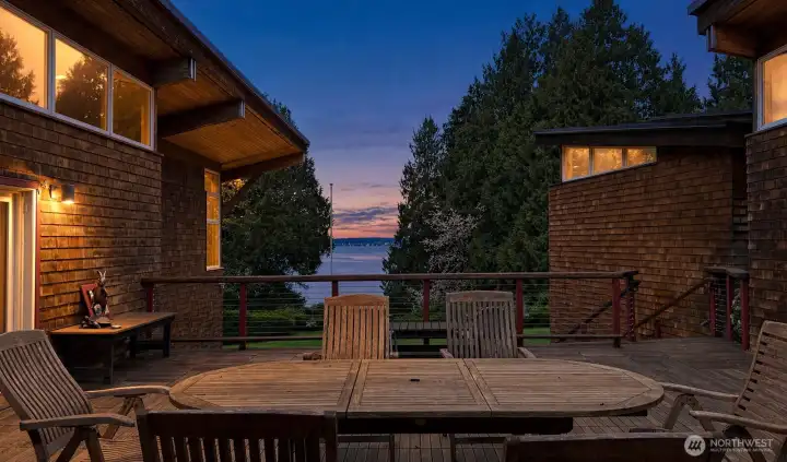 Extraordinary spaces designed for gathering and hosting memorable dinners under the open sky
