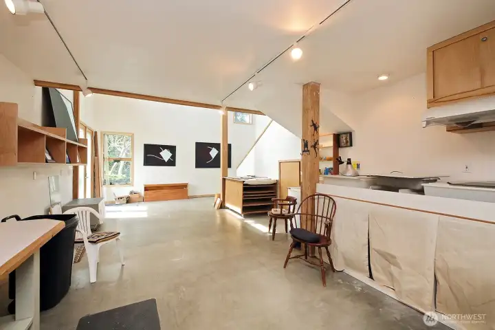 Two-level studio offers exceptional flexibility.