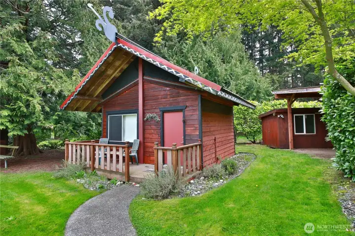 separate cabin for guest overflow or just a fun camping night !